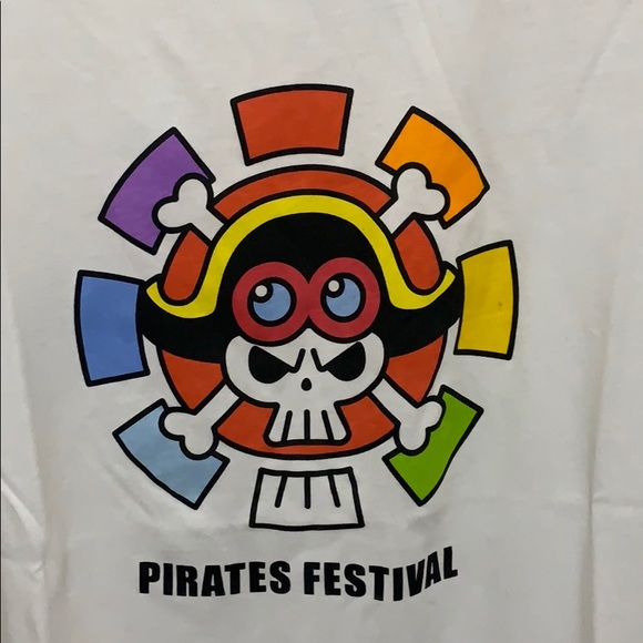 Pirates Festival One Piece, Uniqlo XL NWT - Picture 2 of 4